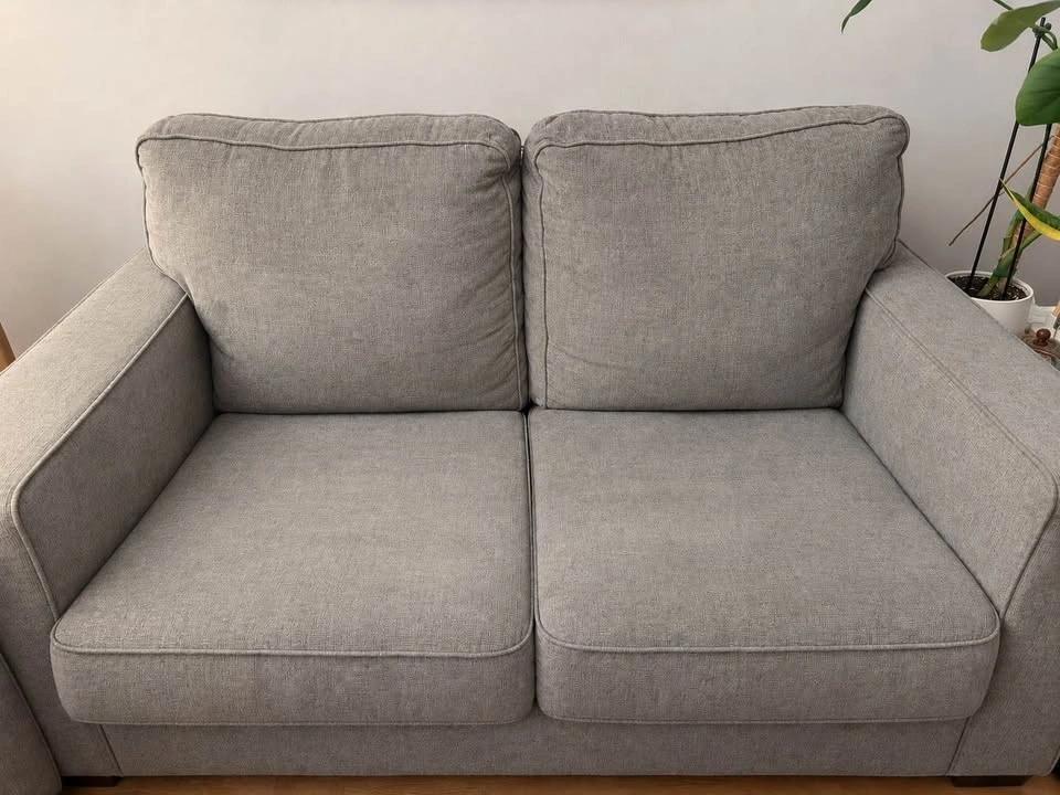 Great Condition Sofa & Loveseat Set – Grey - photo 2
