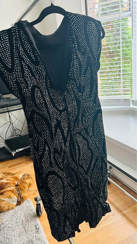 Black Sequin Embellished Cocktail Dress - photo 3