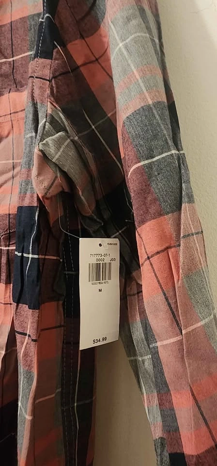 Men's Old Navy plaid button down - photo 2