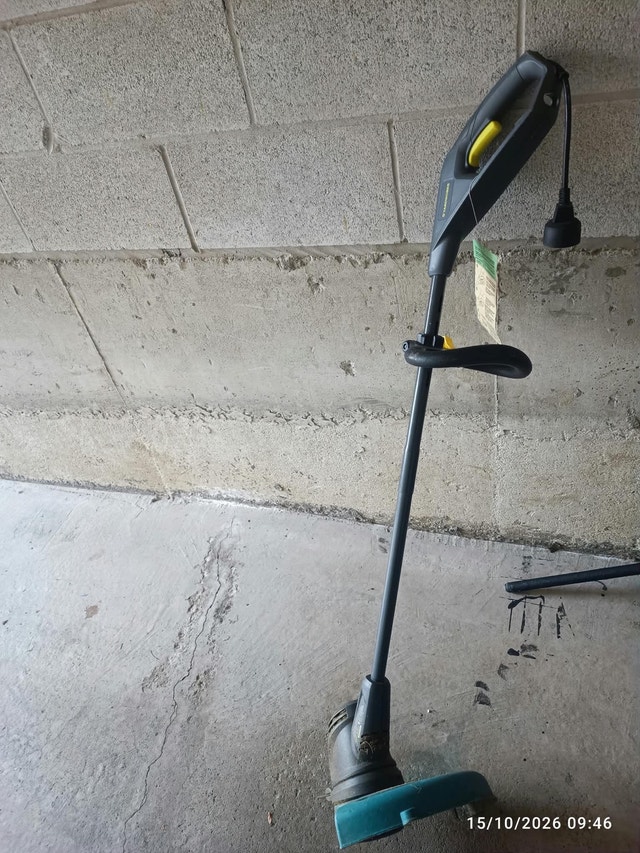 Black & Decker Grass Trimmer