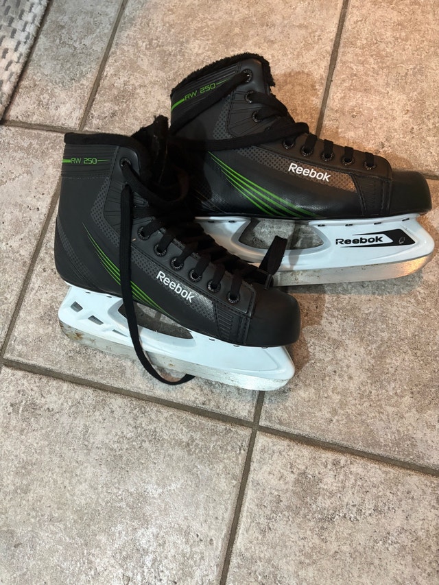 Reebok RW 250 Ice Skates