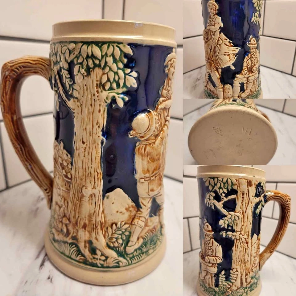 COLLECTIBLE Vintage German Relief Beer Stein