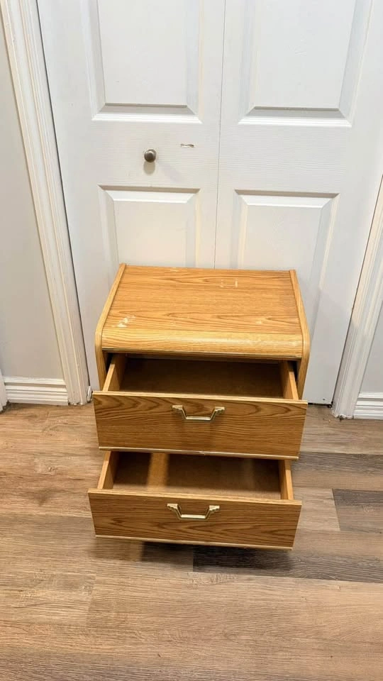 2-Drawer Nightstand - photo 2