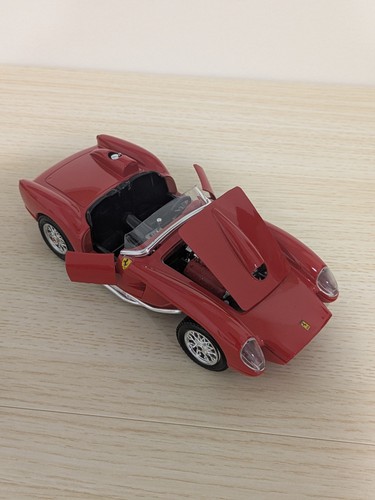 Bburago Diecast Model Cars - Ferrari Corvette Viper 1:24 - photo 5