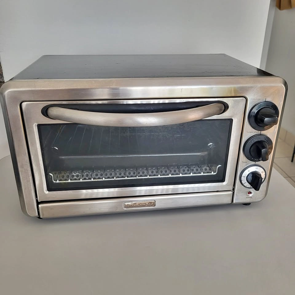 KitchenAid Countertop Oven (READ DESCRIPTION)