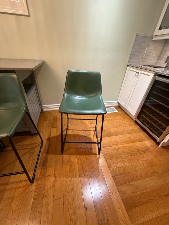 HomeSense Bar Stools - photo 2