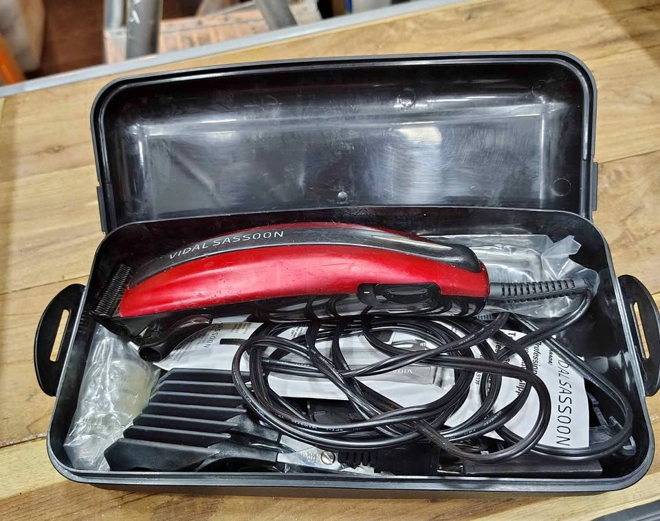 VIDAL SASSOON HEAVY DUTY HAIR CLIPPER