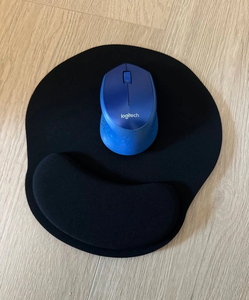 Black Mouse Pad - photo 2