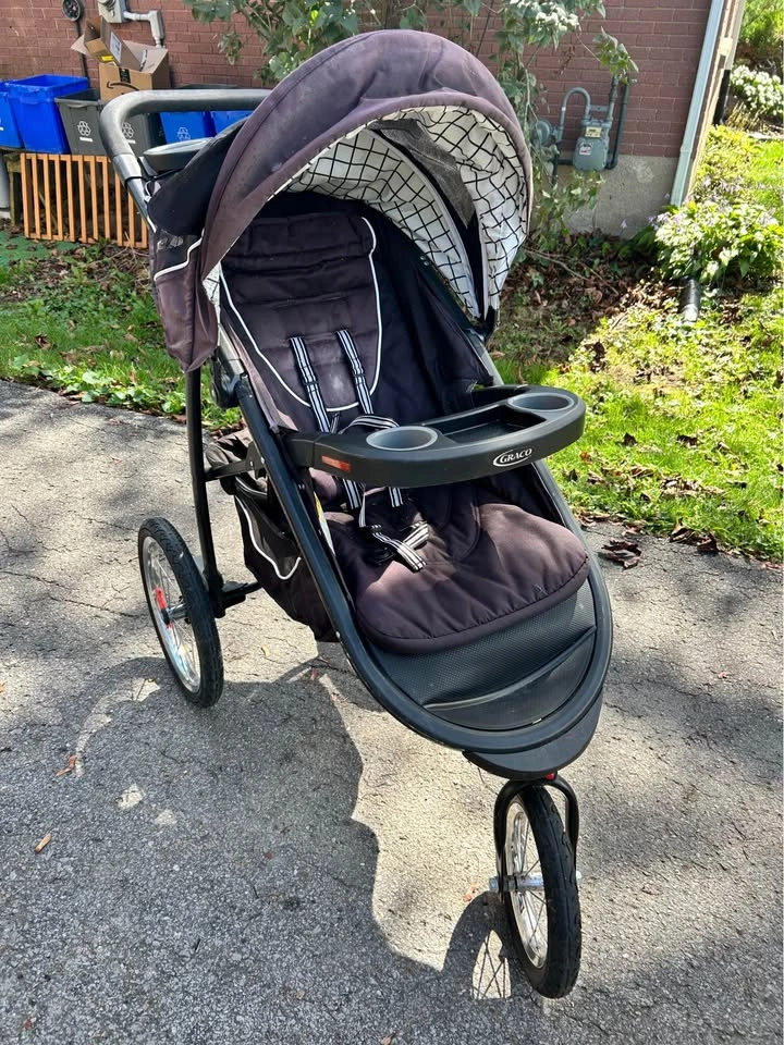 Graco FastAction Fold Jogging Stroller