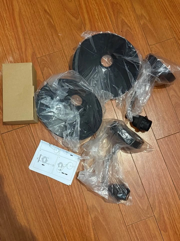 BNIB - Set of 2 battery operated wall sconces - photo 2