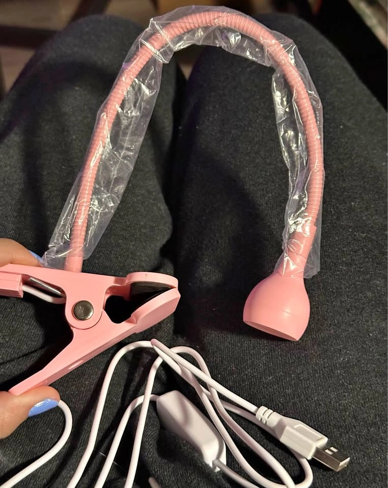 Mini Clip-On UV Nail Light
