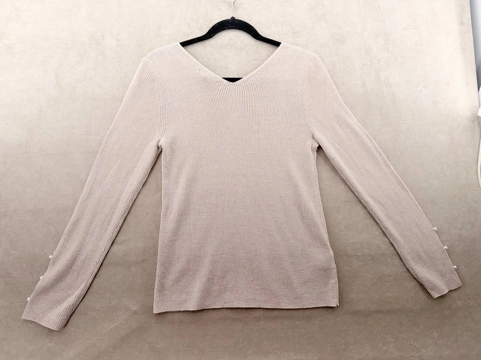 Ann Taylor Metallic Ribbed V-Neck Sweater with Button Cuffs - photo 3