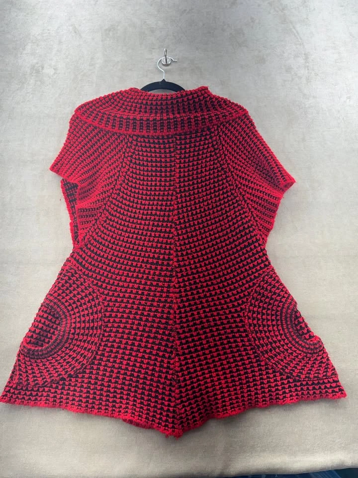 Vintage Village Gate Red & Black Textured Knit Tunic Sweater - photo 2