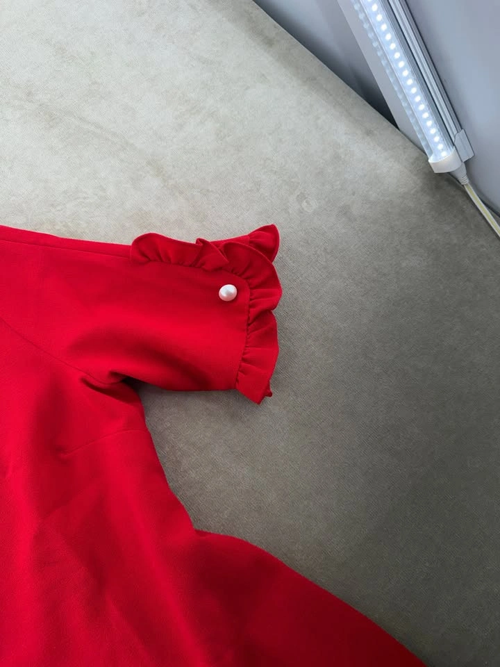 Karl Lagerfeld Paris Red Ruffle Sleeve Sheath Dress - Size 12 - photo 2