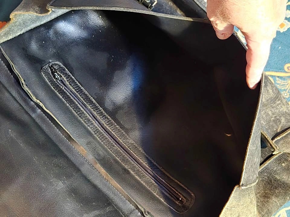 Black leather bag - photo 4
