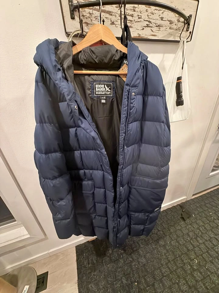 Eddie Bauer Women's Navy Blue 650 Down Puffer Coat Size 3X