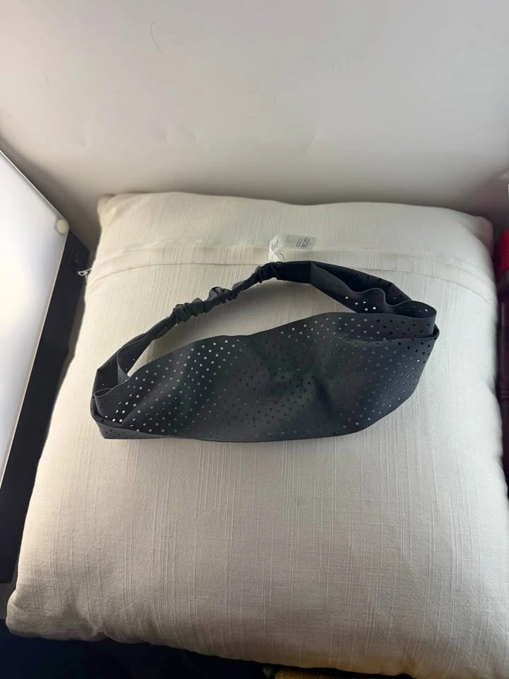 MINT Lululemon Flow Rider Laser-Cut Wide Headband - Dark Grey