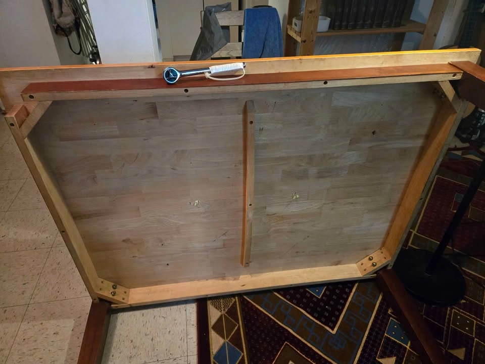 High Quality Wooden Table (36" x 48") - photo 5