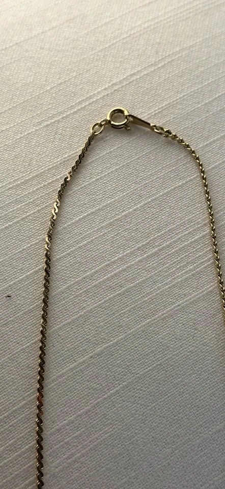 Vintage Gold-Tone Chevron Pendant Necklace - photo 2