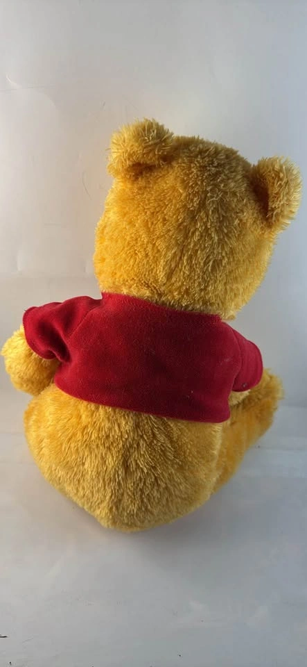 Authentic Disney Store Winnie the Pooh Plush Toy - photo 4