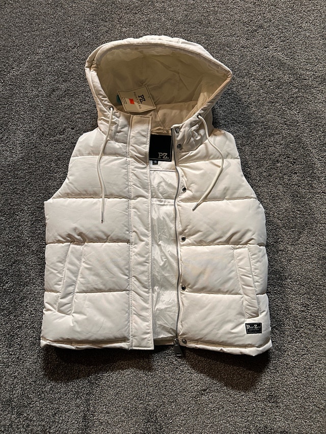 Point Zero Hooded Puffer Vest Size Medium - photo 2