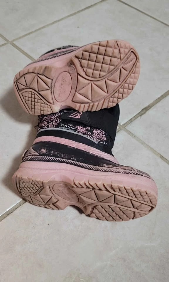 Winter boots toddler 7 - photo 4