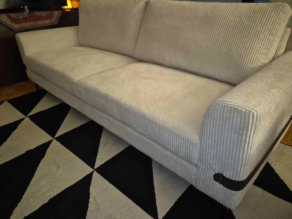 Sofa and Couch - photo 2