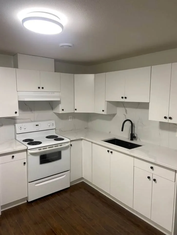 2 Beds 1 Bath - House image indicator(3)