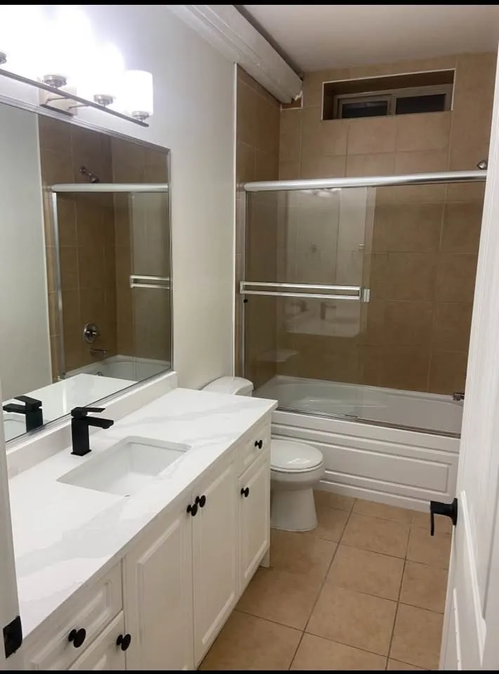 2 Beds 1 Bath - House image indicator(4)