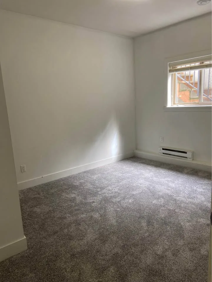 2 Beds 1 Bath - House image indicator(5)