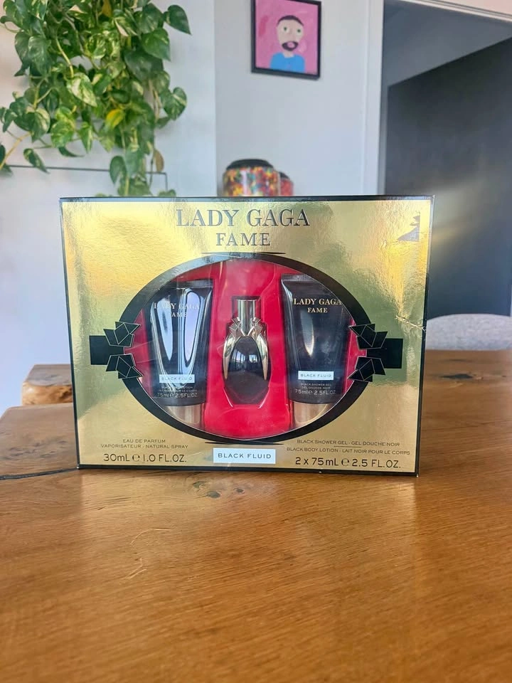 Lady Gaga Fame Black Fluid Fragrance Gift Set