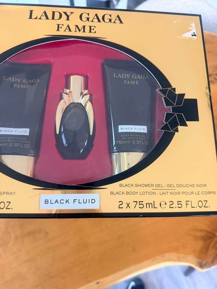 Lady Gaga Fame Black Fluid Fragrance Gift Set - photo 2