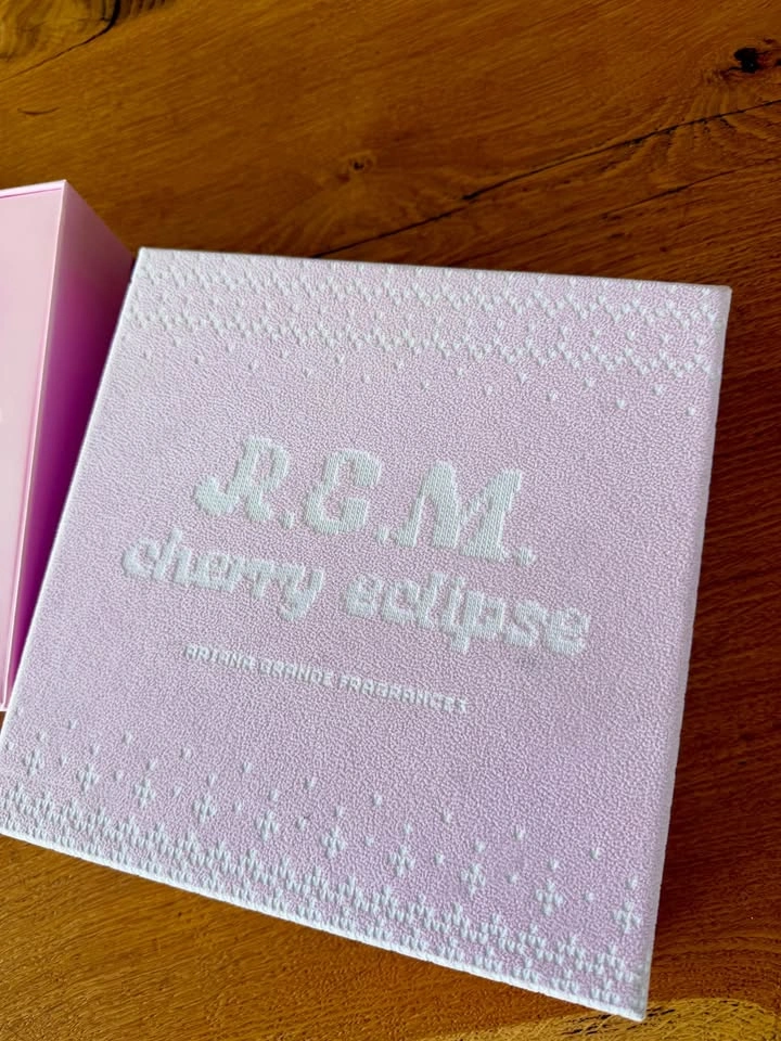 Ariana Grande R.E.M. Cherry Eclipse Fragrance Gift Set - photo 4