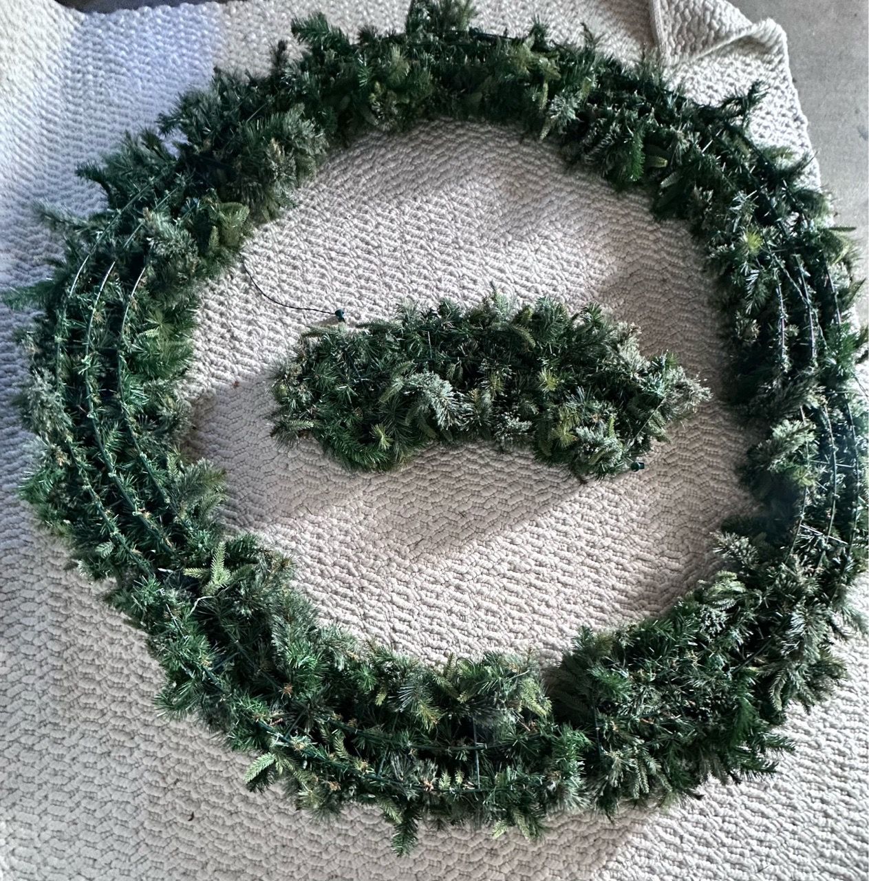 Commercial-Grade Pre-Lit Christmas Garlands (Set of 7) - photo 4