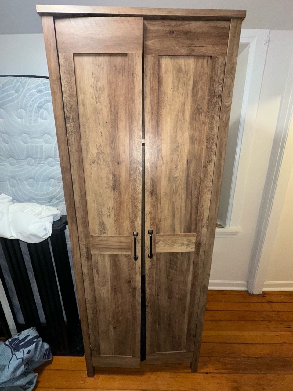 Rustic Wood Wardrobe / Armoire Cabinet (Good condition)