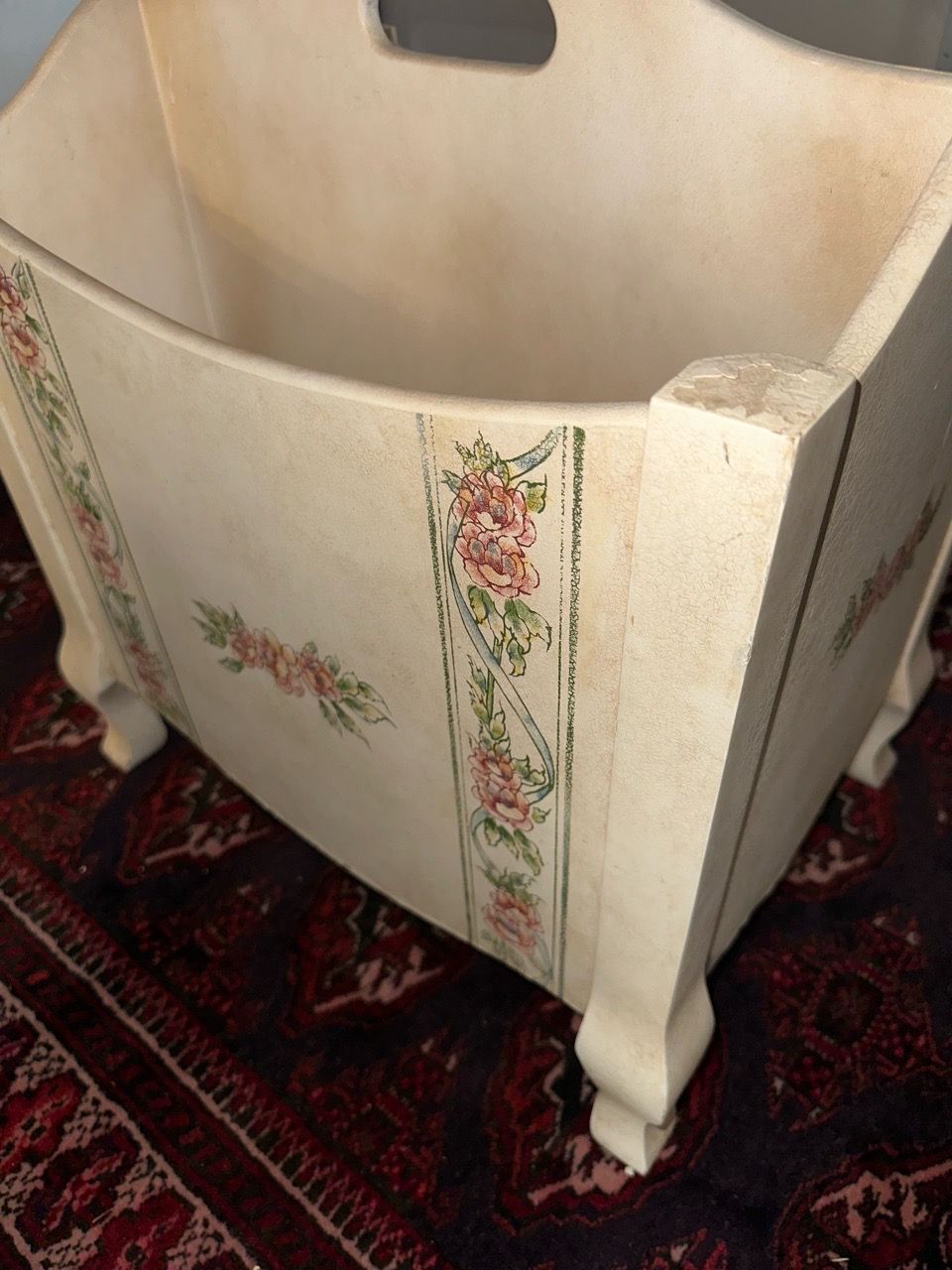 Vintage French Provincial Magazine Rack - photo 3