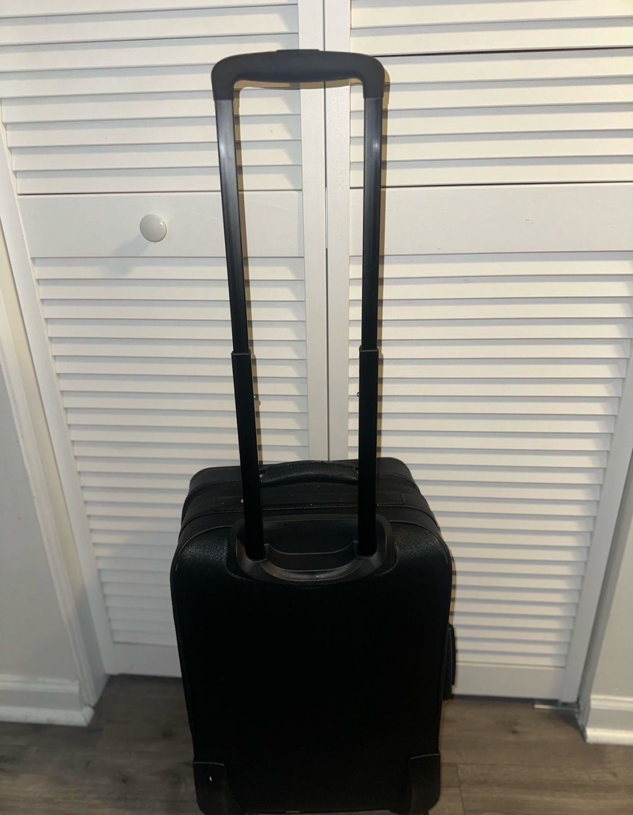 Karl Lagerfeld Vegan leather carry on bag - photo 4