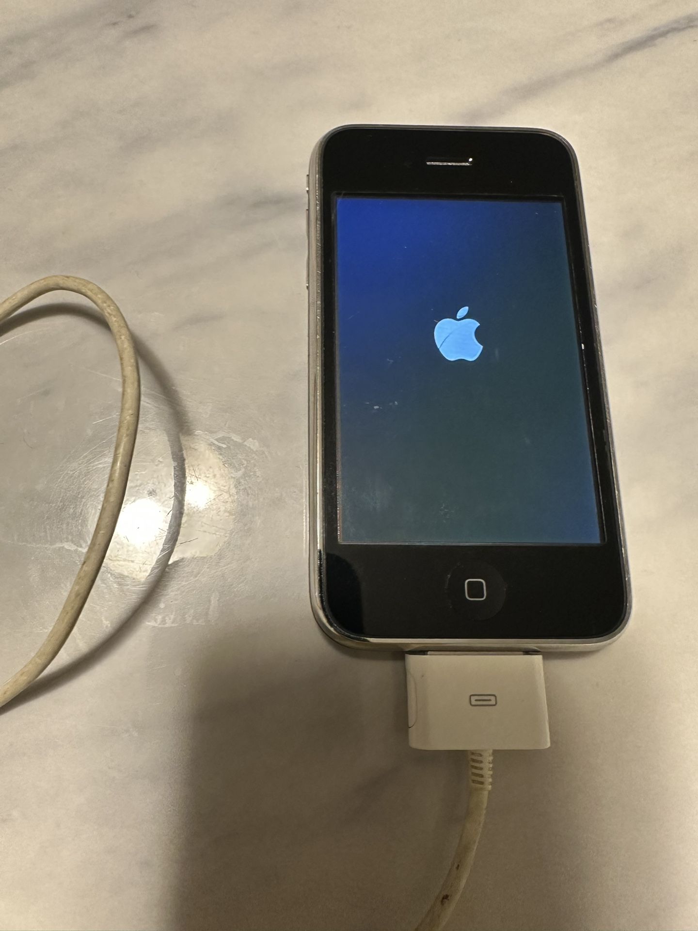 vintage Apple iPhone 3GS