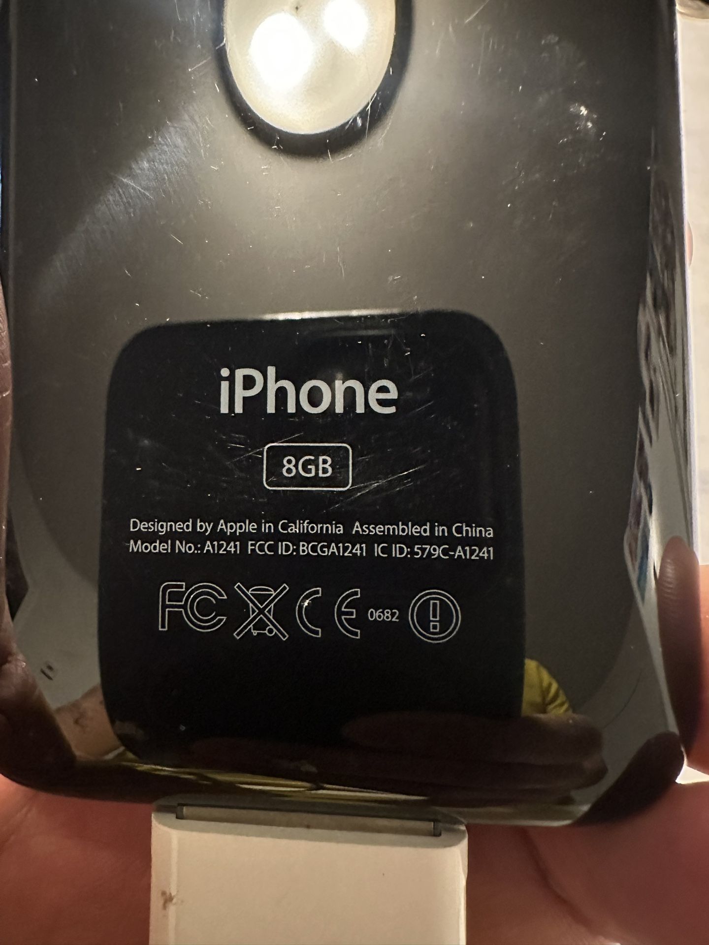 vintage Apple iPhone 3GS - photo 3