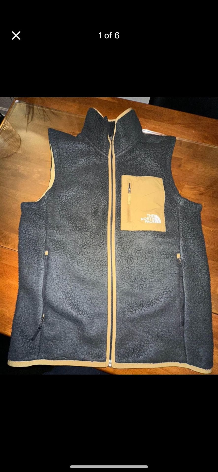New Without Tags North Face Men’s Vest M