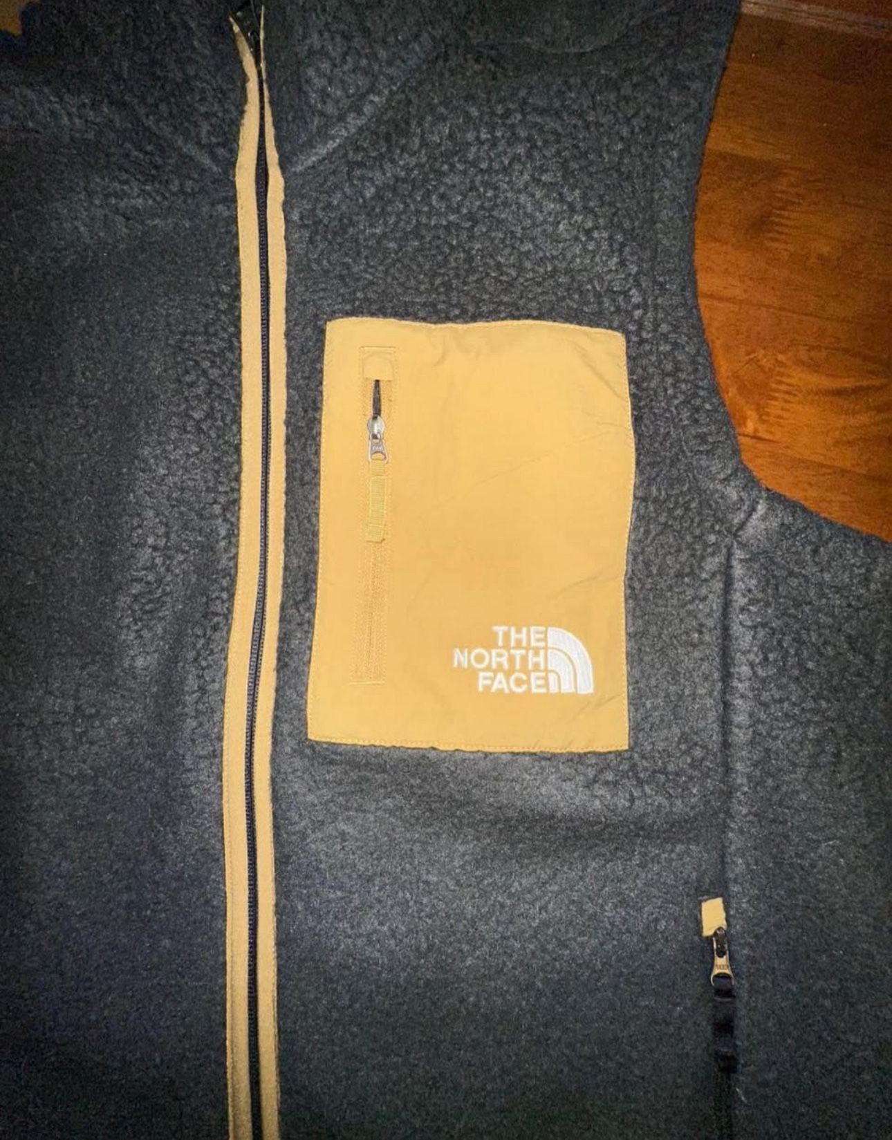 New Without Tags North Face Men’s Vest M - photo 2