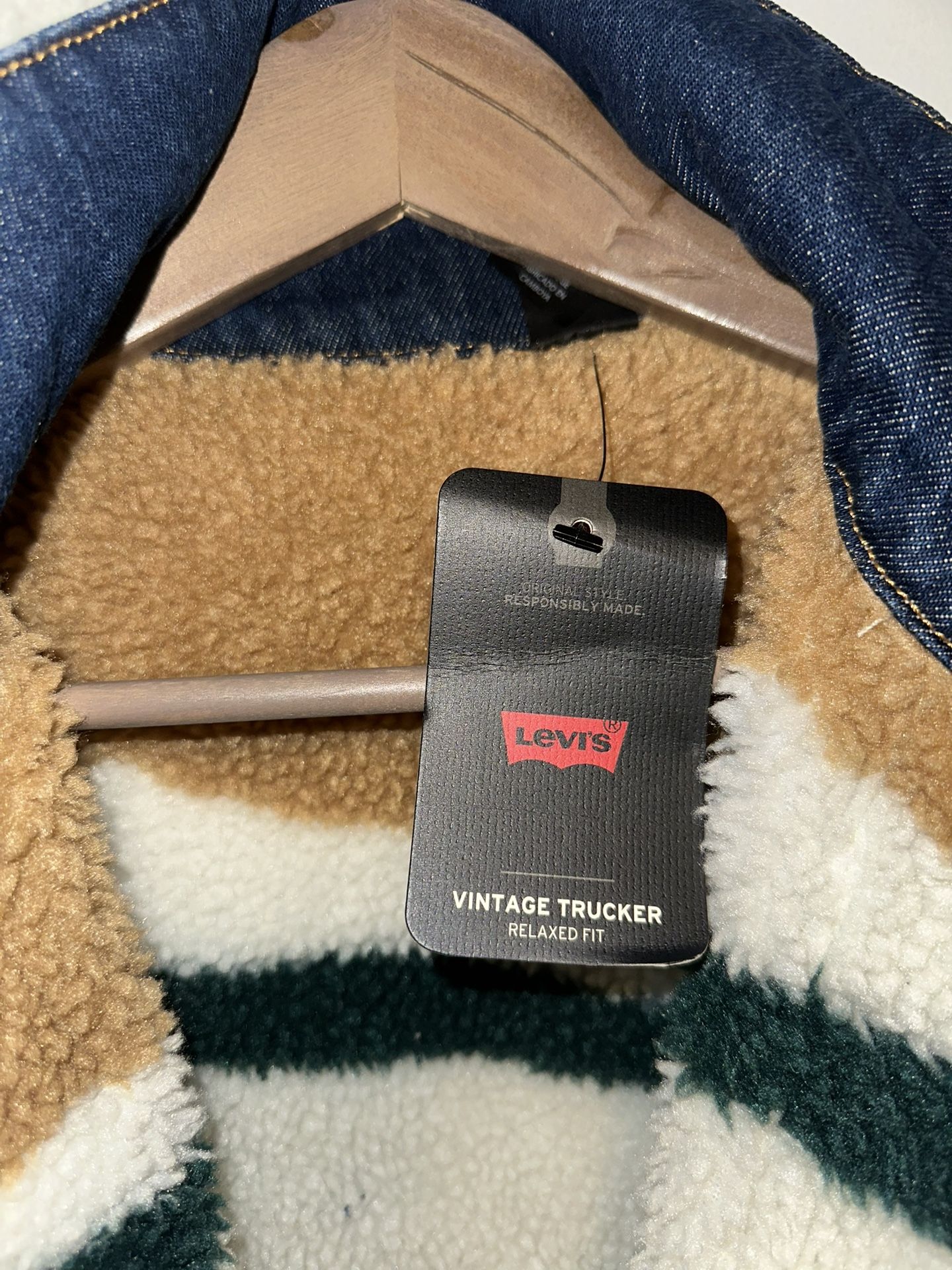 New With Tags Levi’s Reversible Sherpa Jacket S - photo 3