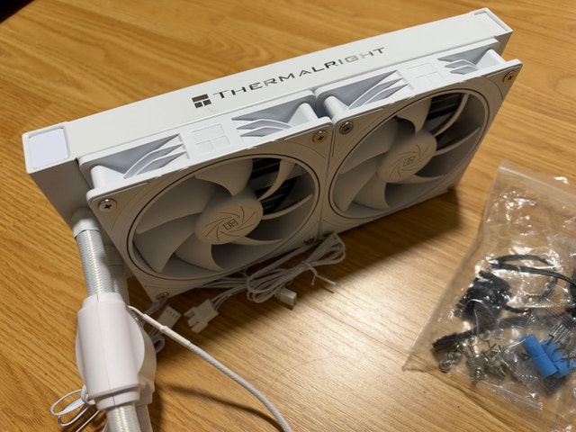Thermalright 240mm AIO CPU Cooler - photo 3