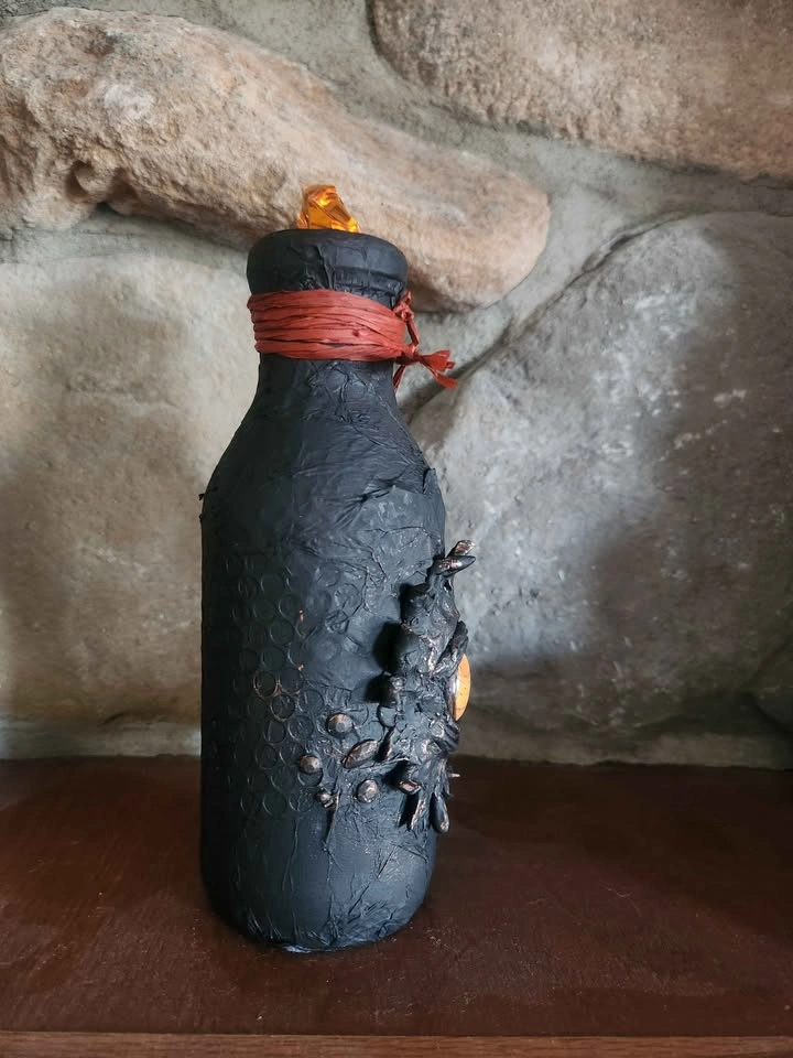 Dragon Eye Halloween Potion Bottle - photo 3