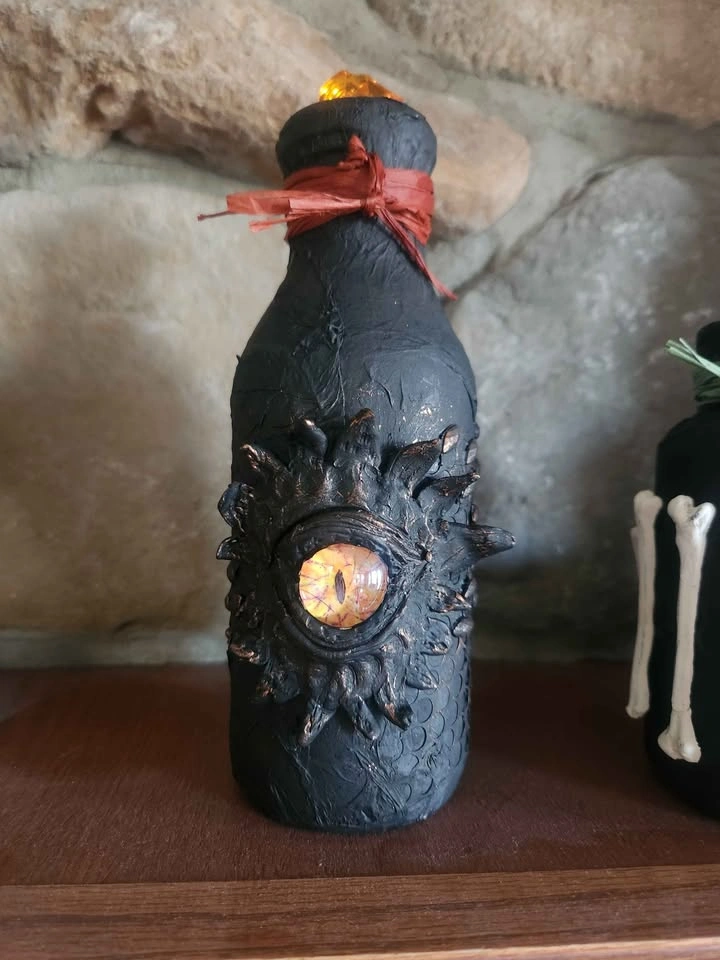 Dragon Eye Halloween Potion Bottle - photo 4
