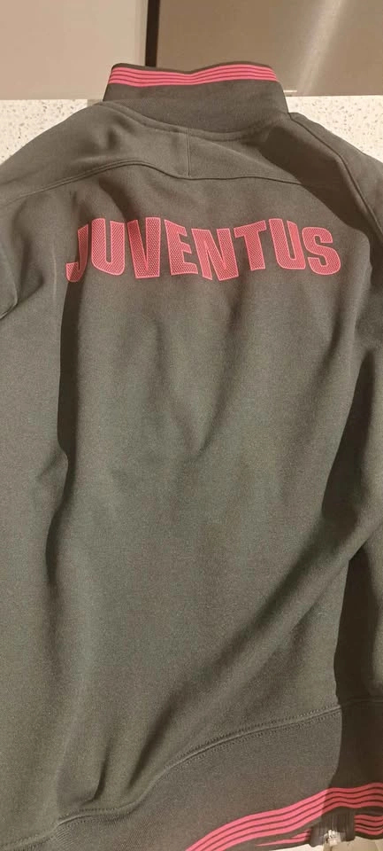 Juventus Apparel Bundle - size Medium & Large - photo 2