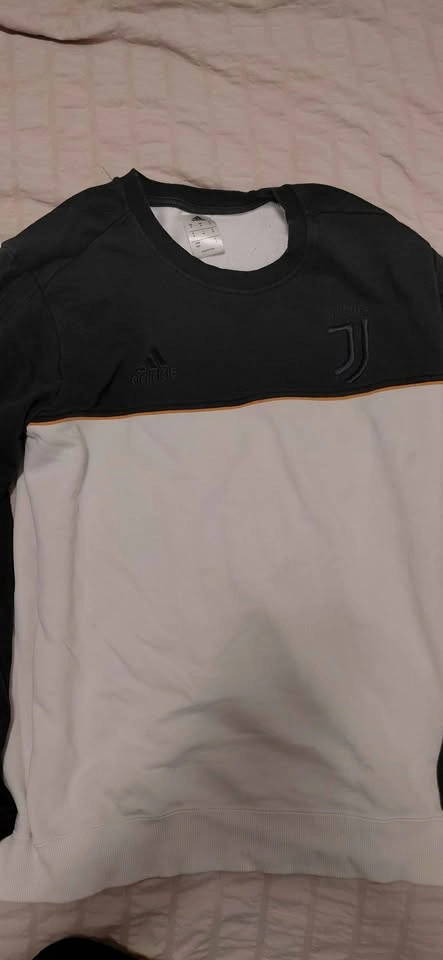 Juventus Apparel Bundle - size Medium & Large - photo 4