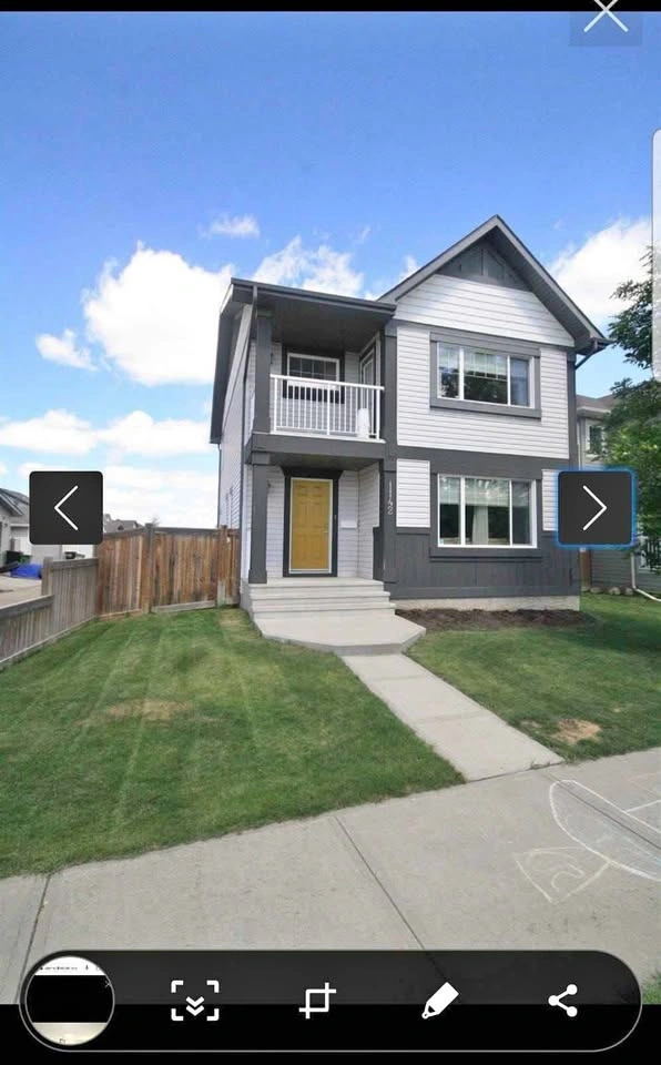 4 Beds 2.5 Baths - House