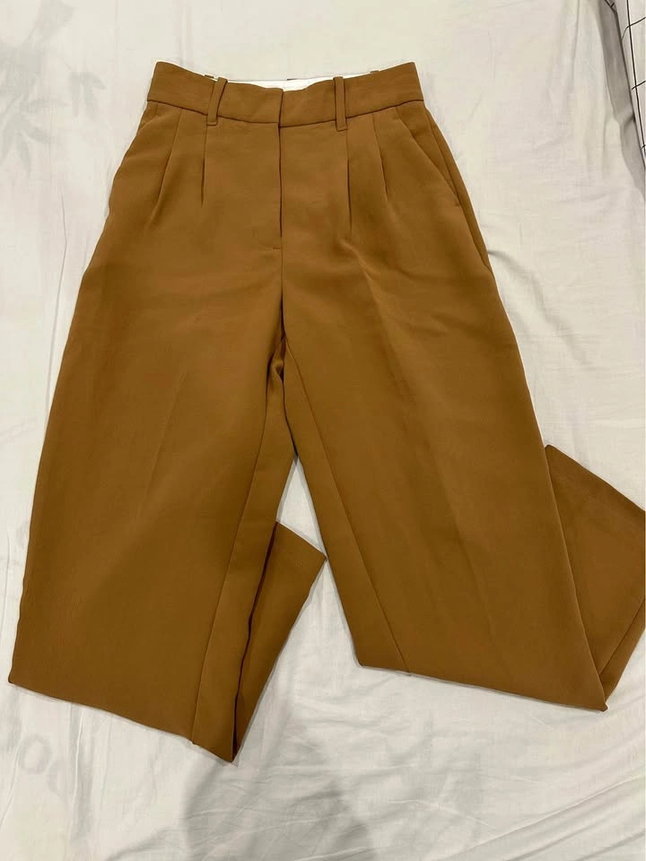 Aritzia Carrot Pants Saville size 0 - Like New - photo 2
