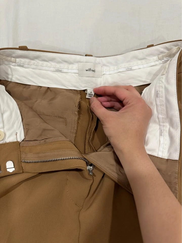 Aritzia Carrot Pants Saville size 0 - Like New - photo 4
